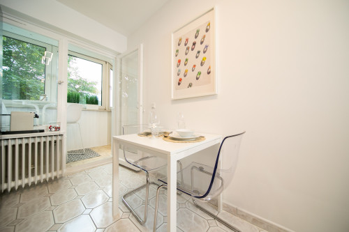 174605997520251013022157AM