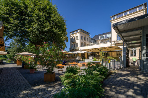 +APARTMENT.BLAUESWUNDER.DRESDEN -FITTEDKITCHEN-PARQUET-SHOWER-BATHROOM-FLOOR-HEATING-LARGE TERRACE-LIFT+