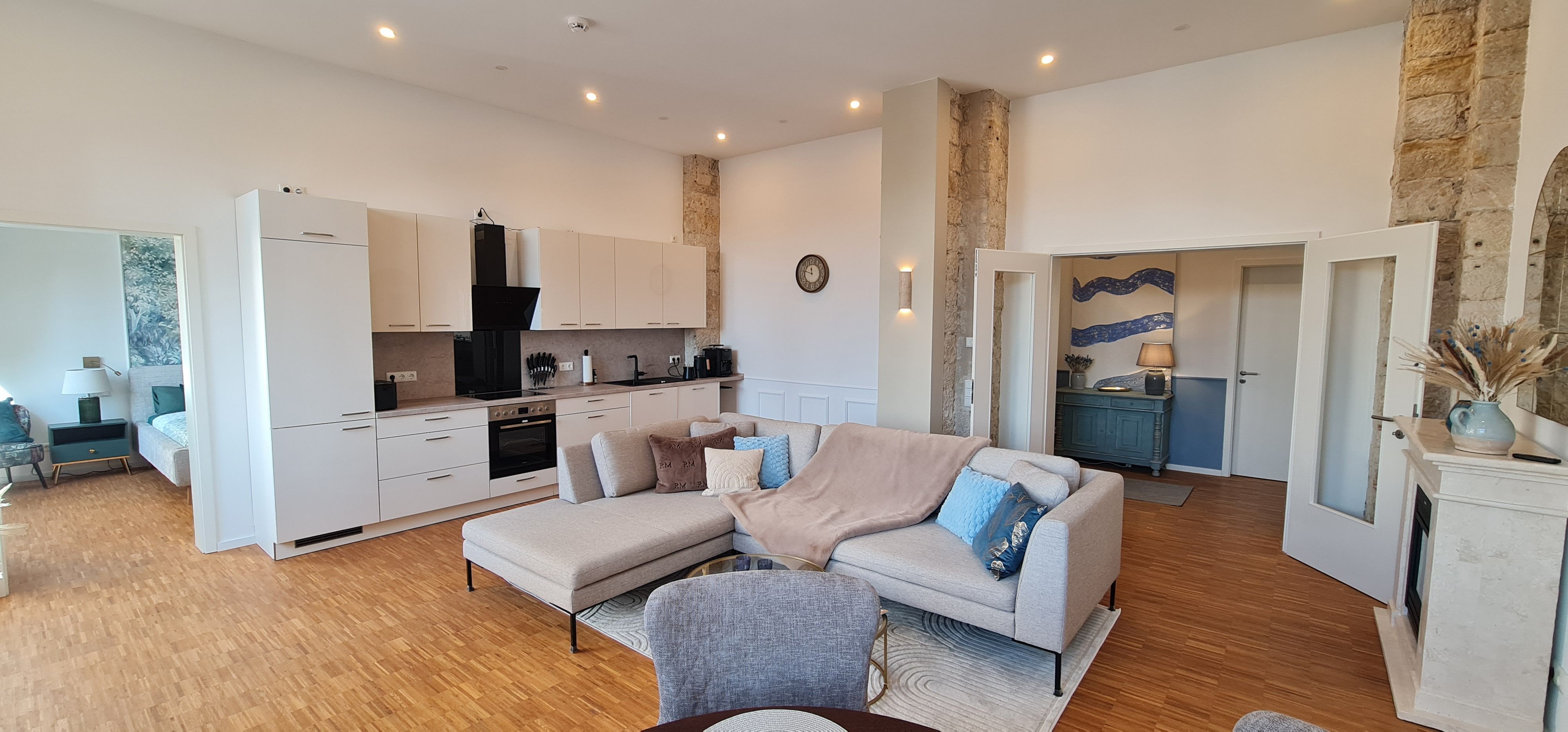 +APARTMENT.BLAUESWUNDER.DRESDEN -FITTEDKITCHEN-PARQUET-SHOWER-BATHROOM-FLOOR-HEATING-LARGE TERRACE-L - 39