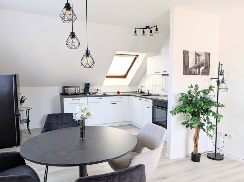 Renovated and newly furnished top floor apartment in Wesseling - Gallery - 25