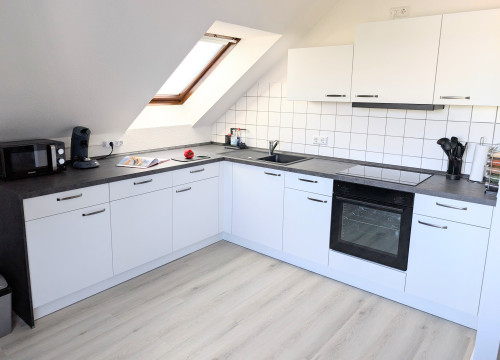 Renovated and newly furnished top floor apartment in Wesseling - Gallery - 24
