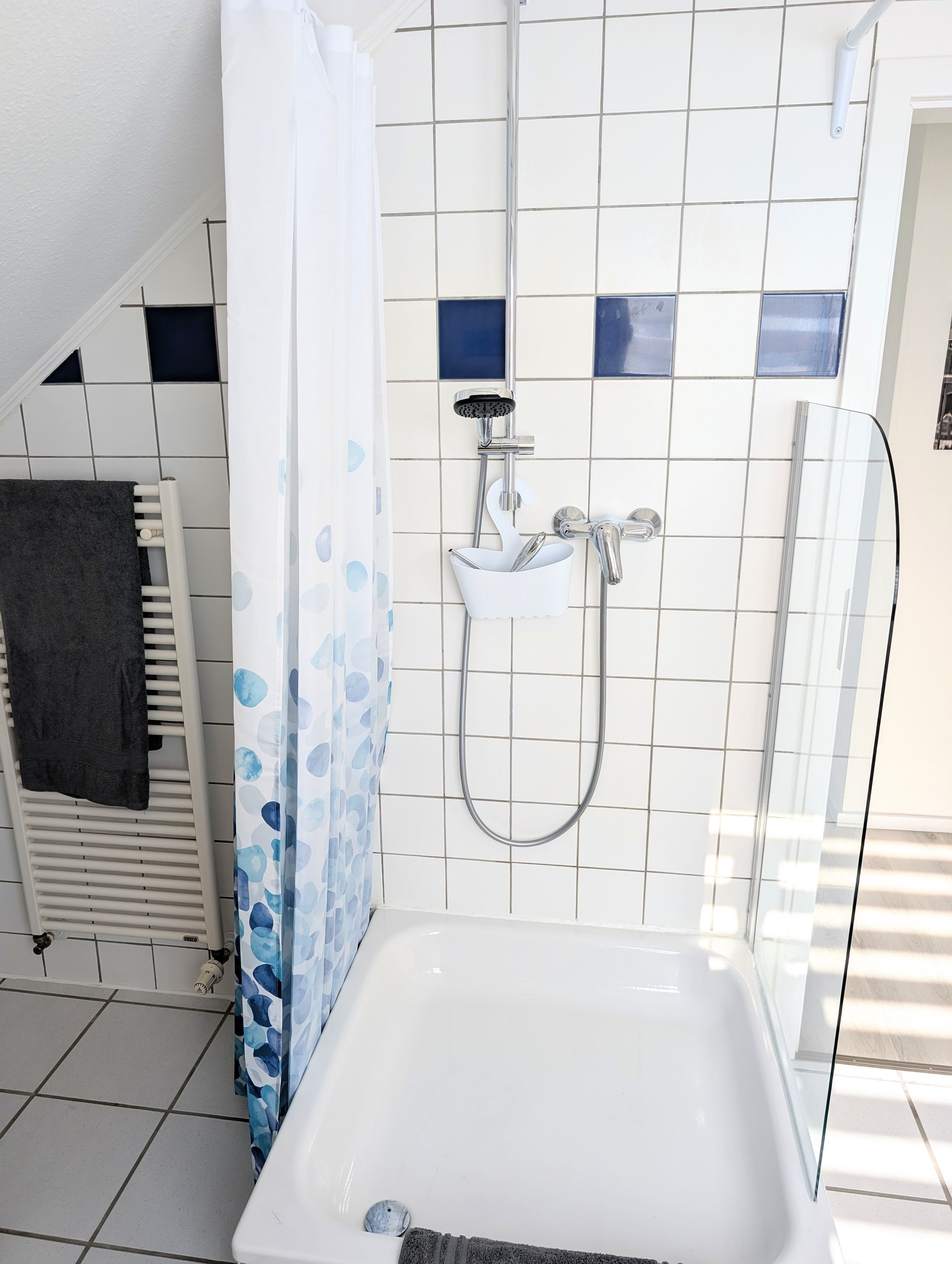 Renovated And Newly Furnished Top Floor Apartment In Wesseling - 12