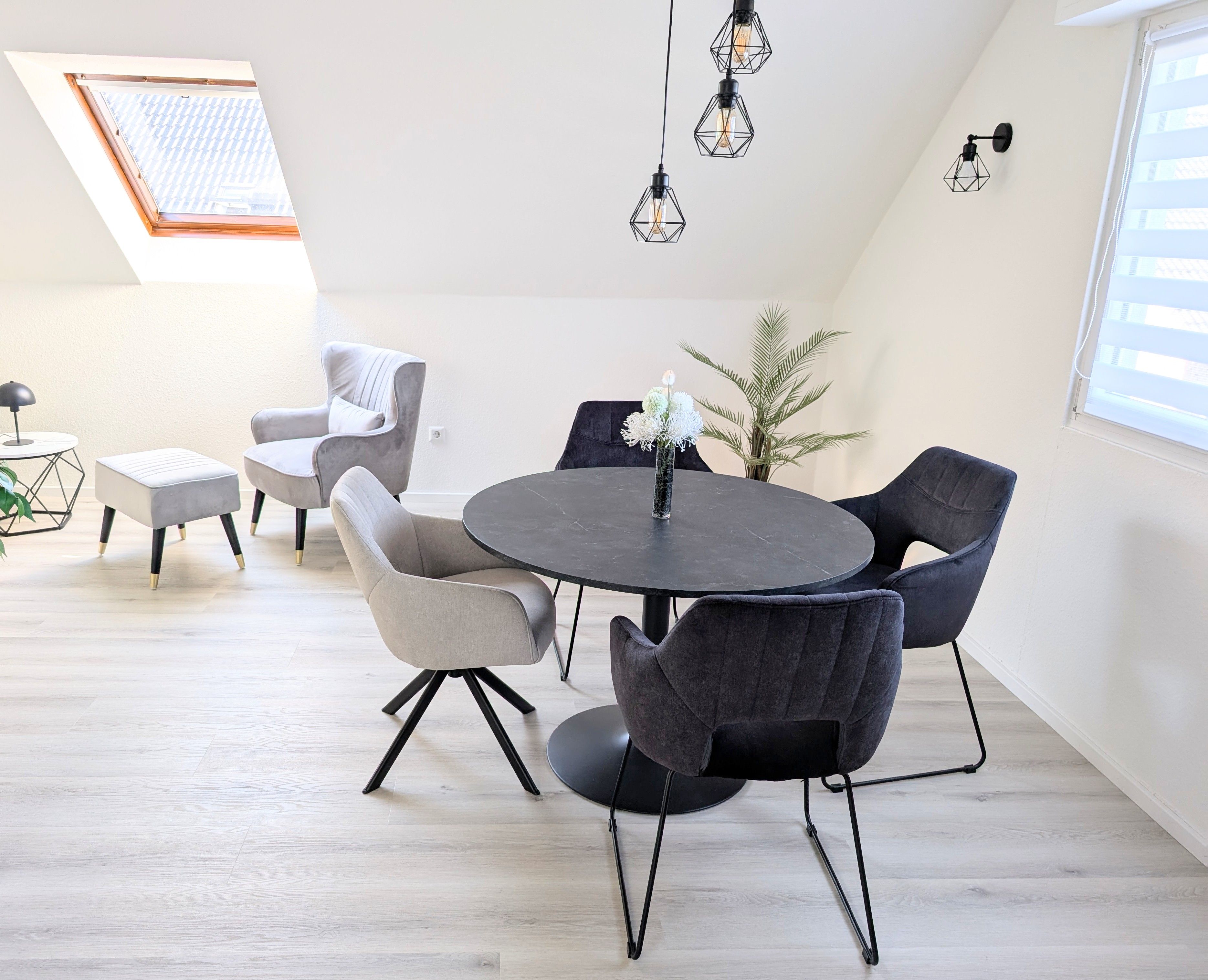 Renovated And Newly Furnished Top Floor Apartment In Wesseling - 26