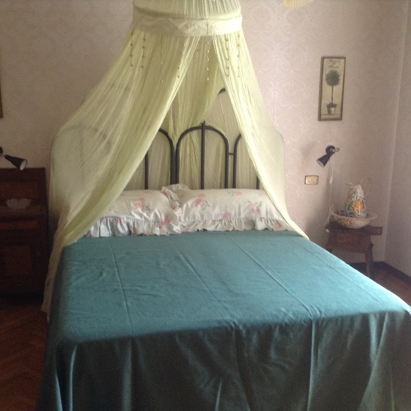 2 Double Bedrooms(Single Bed) - 1