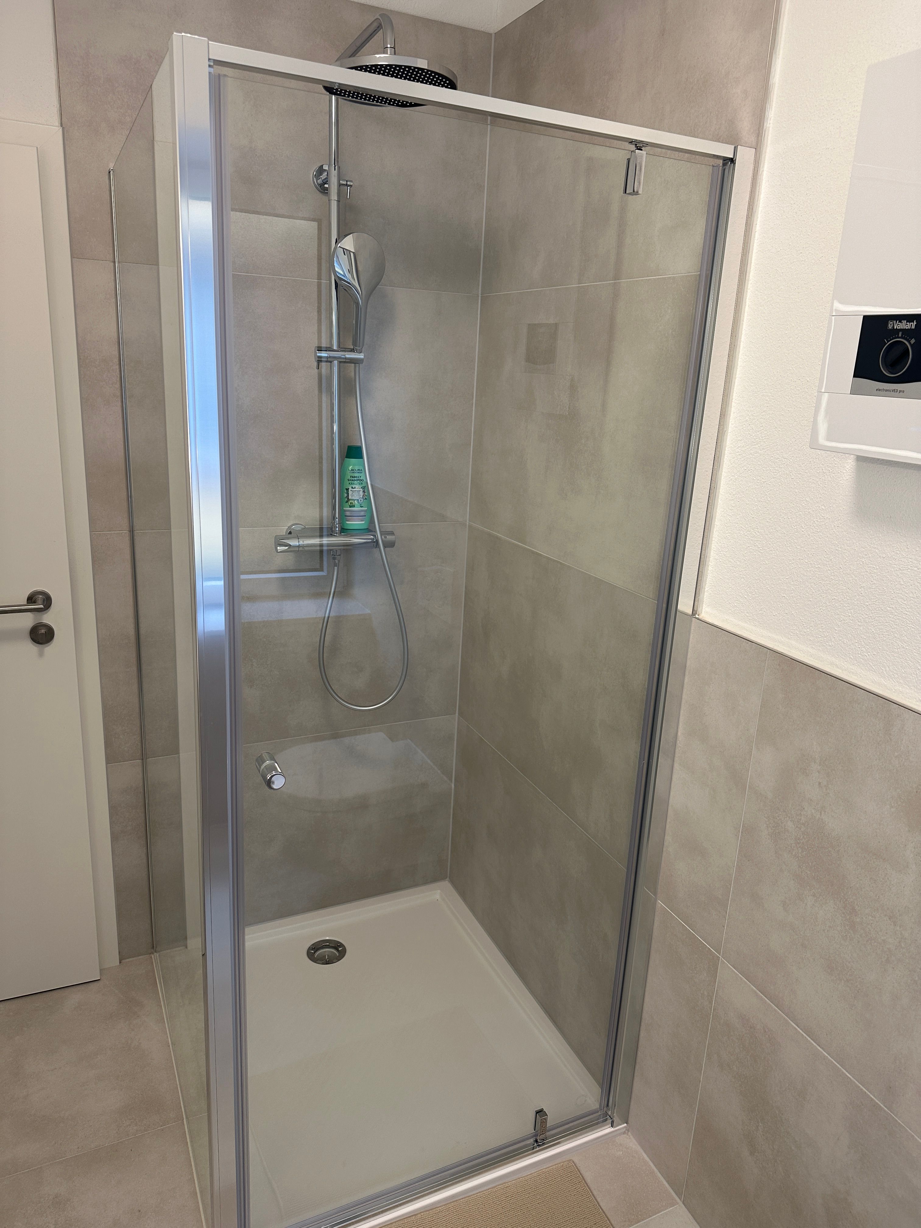 High Quality Renovated And Fully Furnished 85 Sqm 3 Room Apartment With Terrace On The Ground Floor - 7