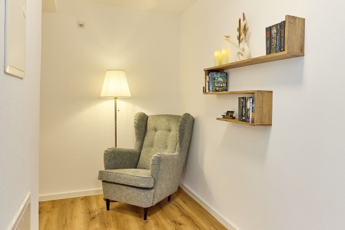 1BR | SmartTV | WiFi | balcony | free parking