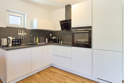 1BR | SmartTV | WiFi | balcony | free parking