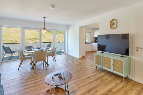 1 BR | SmartTV | WiFi | balcony | free parking
