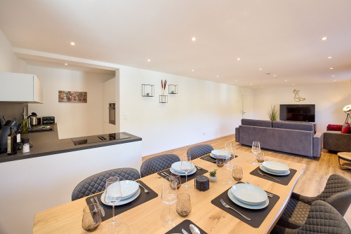 2BR | SmartTV | WiFi | terrace | free parking