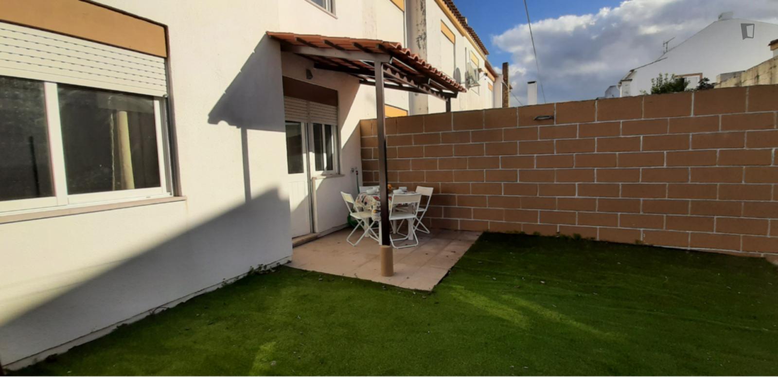  Passionate 2 Bedroom House With A Backyard Close To Serra D'Arrabida  -  Passionate 2 Bedroom House with a backyard close to Serra d'Arrabida  - Gallery -  1