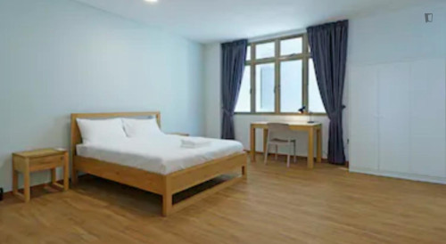 Decent double ensuite bedroom near Bendemeer metro station