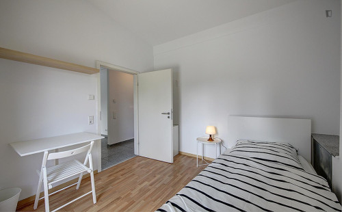 Appealing single bedroom near Maurischer Garten