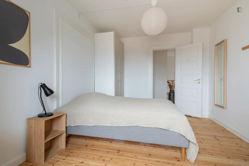 Bright single bedroom in shared flat in hip Nørrebro