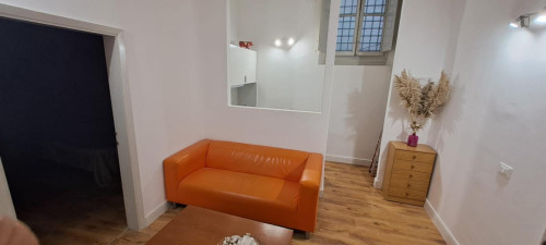 Single Bedroom in a shared apartment in Florence 