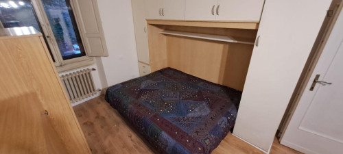 Single Bedroom in a shared apartment in Florence 
