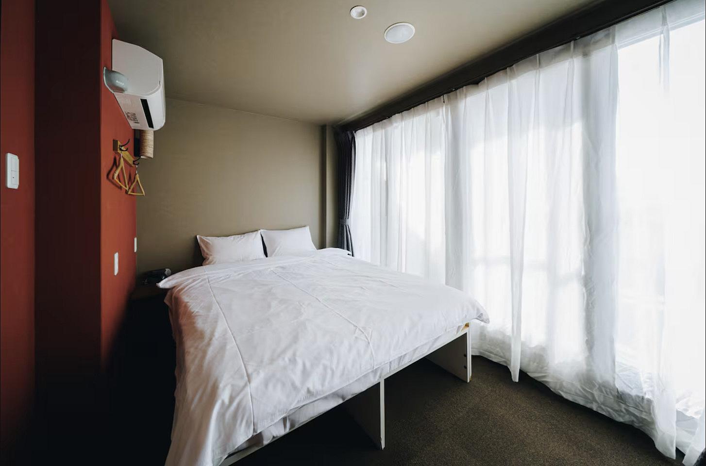 Double Room Ensuite - Modern Cozy Coliving Apartment in Vibrant Historic District - Gallery - 1