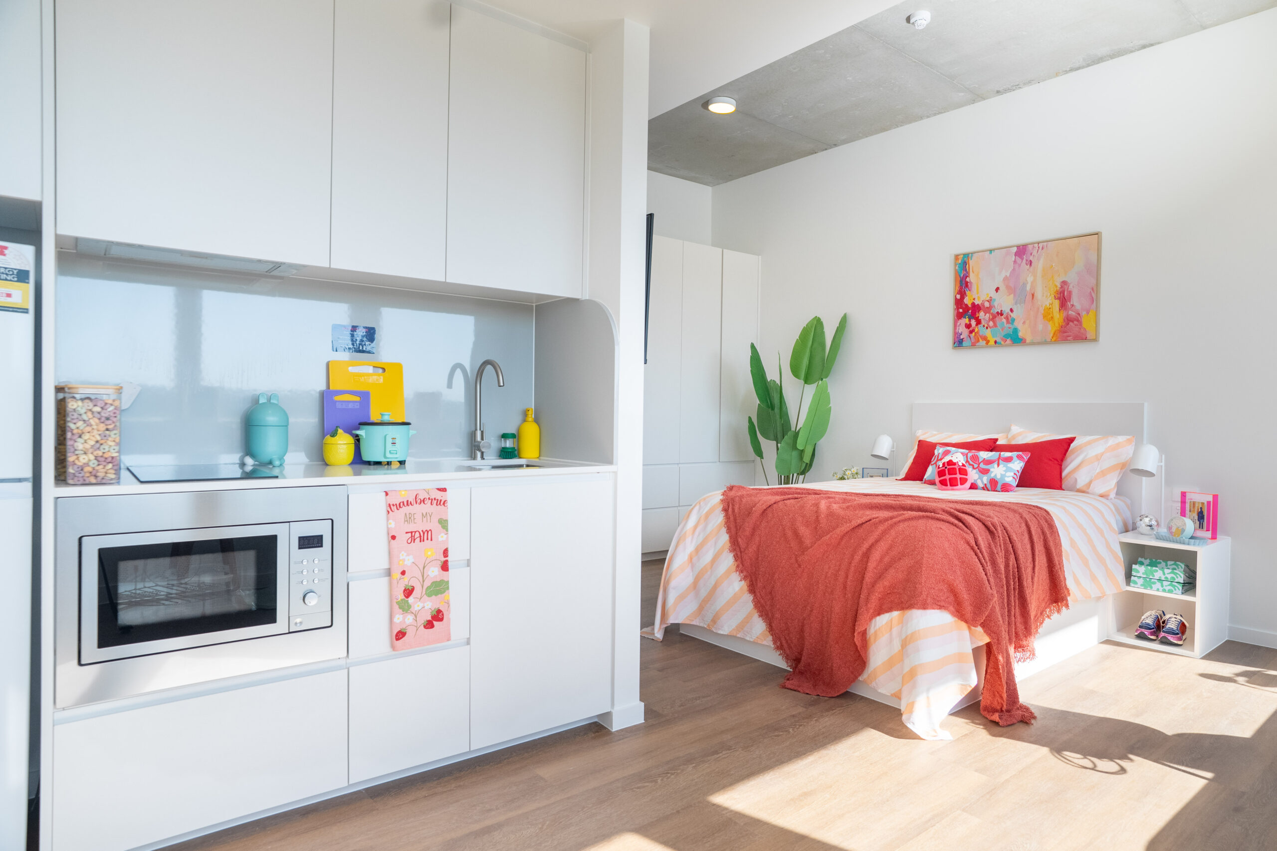 Ultra Studio Apartment - Double Bed With Corner On High Floor - 1