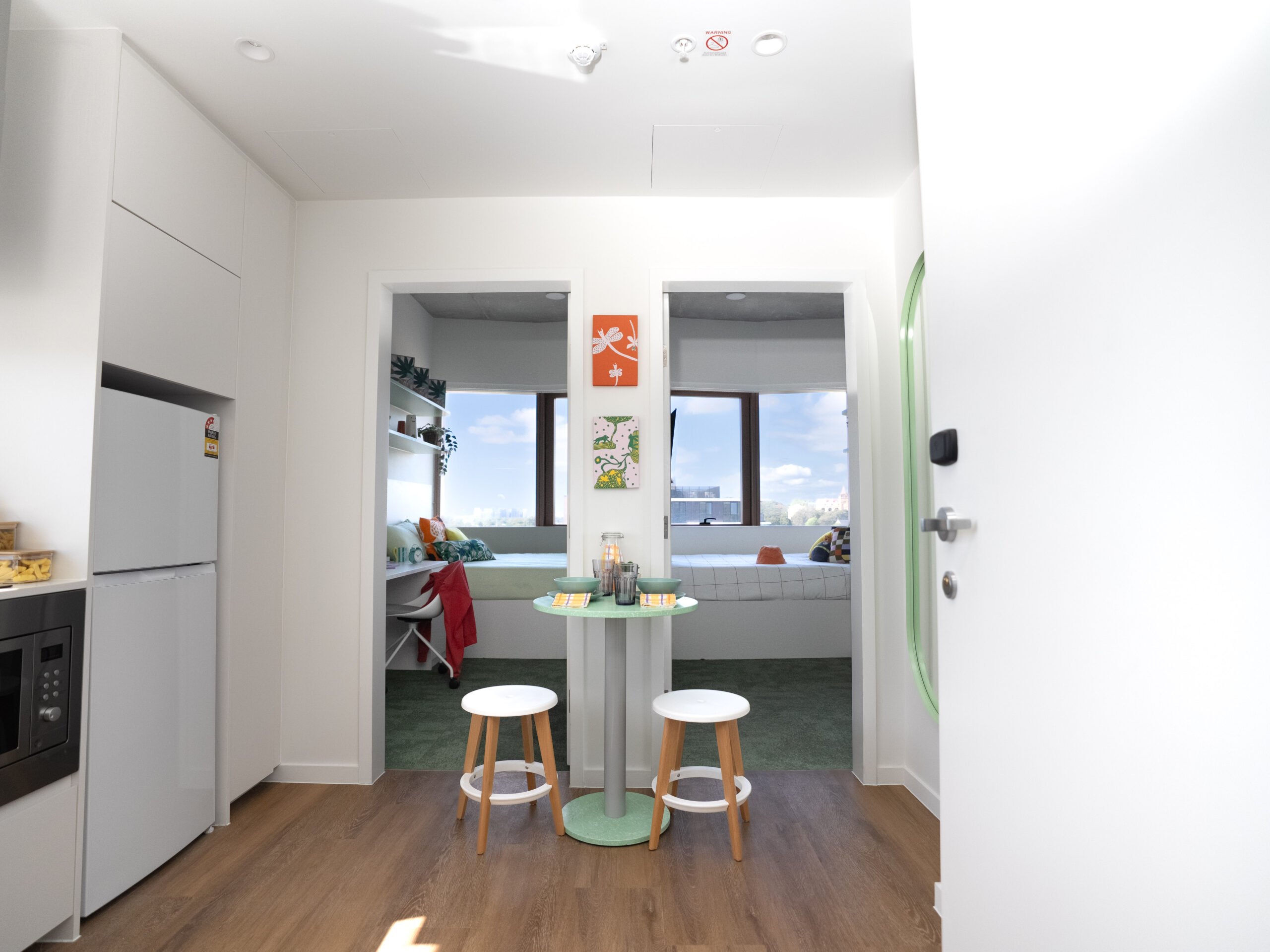 2 Bed Apartment With High Floor - 3
