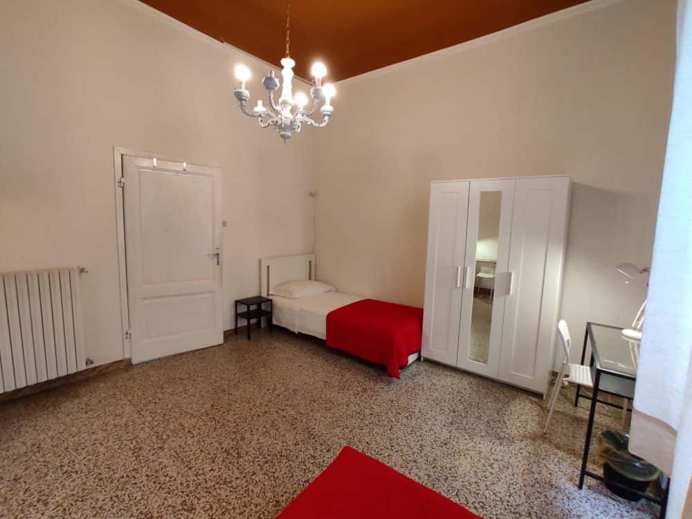 Stanza condivisa inVia del Bronzino