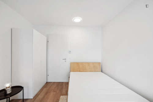 Comfy single bedroom in Lend