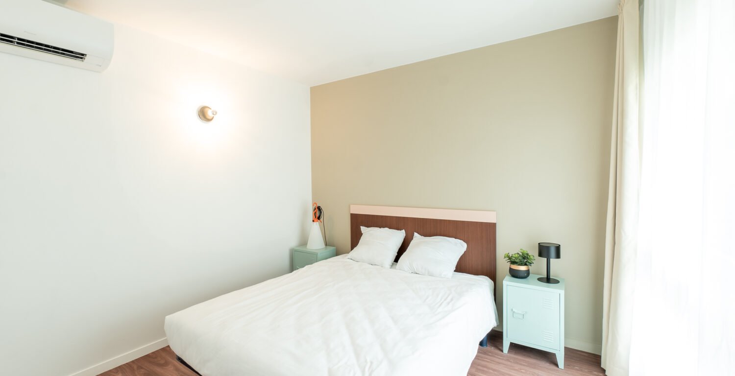 1-Bedroom Design Apartment - Ecla Paris Massy-Palaiseau - Gallery - 1