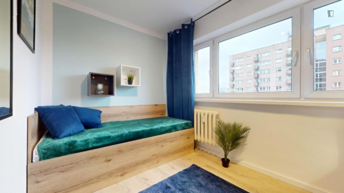 Cosy single bedroom near the Racławicka metro station