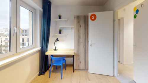 Cosy single bedroom near the Racławicka metro station