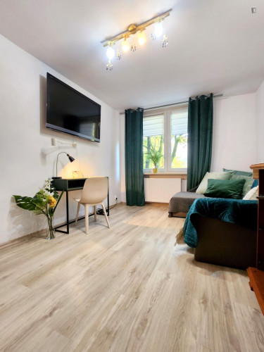 Nice little single bedroom in Mokotów