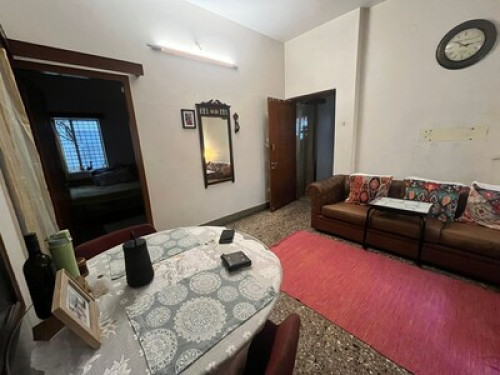 Vintage old school B'lr home 