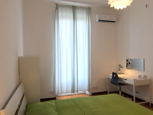 Very pleasant single bedroom in Città Studi