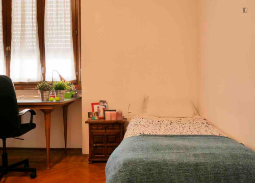 Bed in a welcoming twin bedroom, in Città Studi - Politecnico