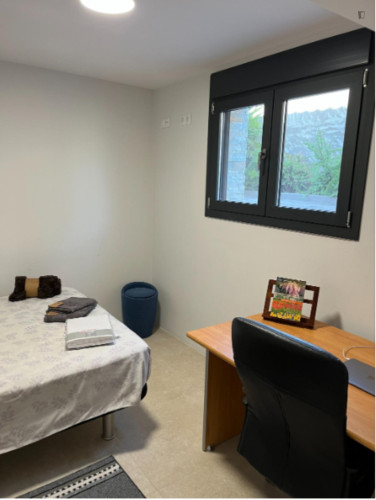 Welcoming Double Bedroom close to University of Alicante