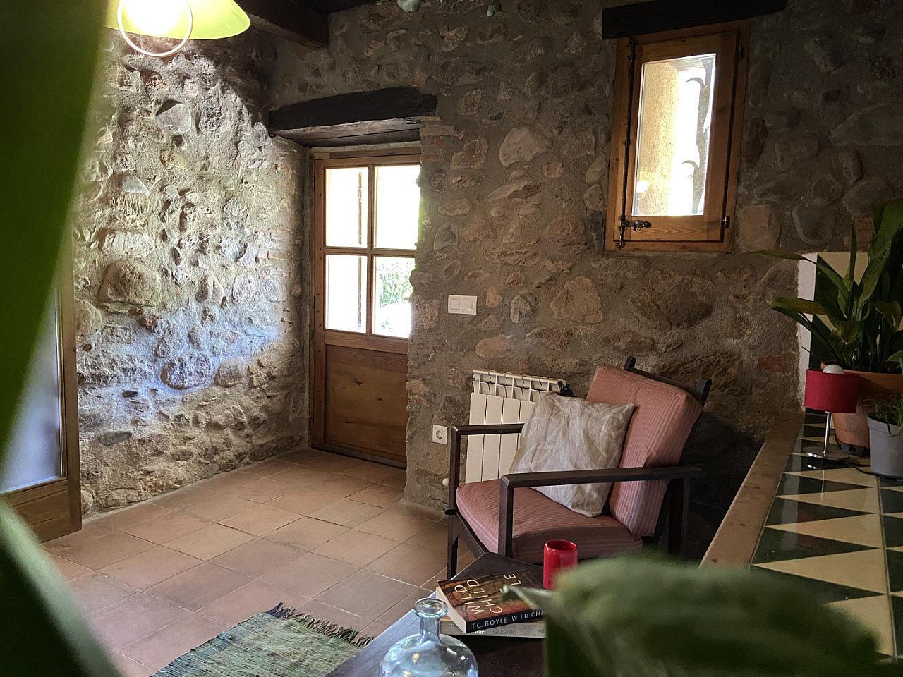 Suite - Beautifully Restored Rural Coliving Masia with Nature & Adventure at Montseny Natural Park - Gallery - 3