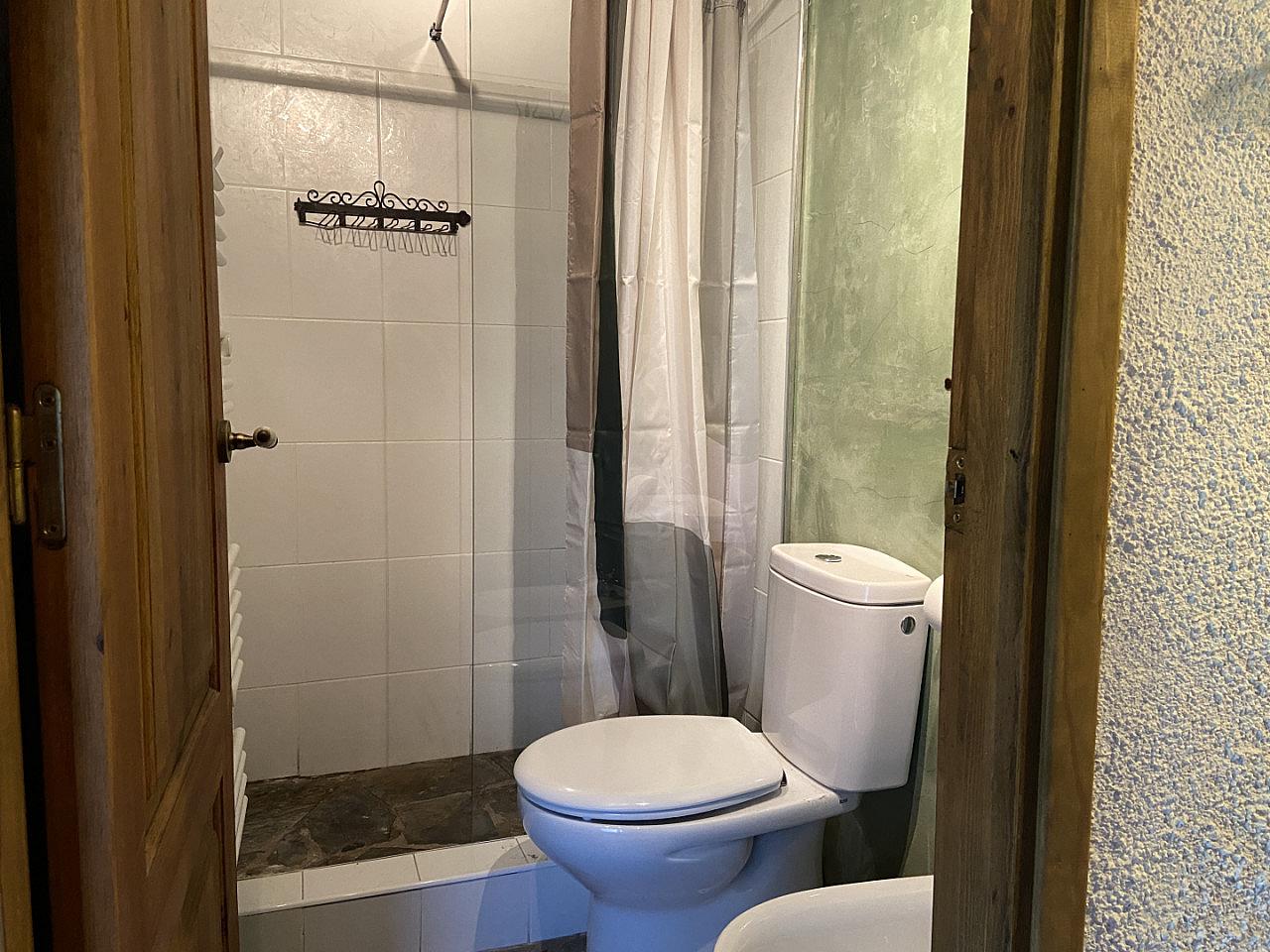 Suite - Beautifully Restored Rural Coliving Masia with Nature & Adventure at Montseny Natural Park - Gallery - 8