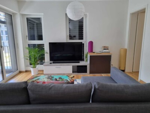 Room for 2 in Geneva