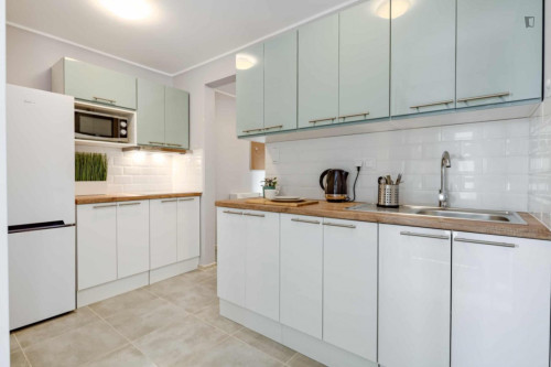 Very nice single bedroom near Warszawa Okęcie train station