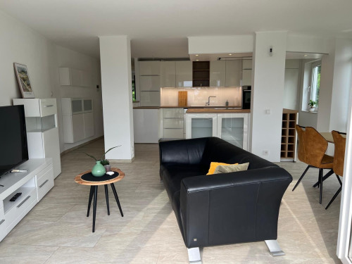 Exklusive 2,5-Zimmer-Wohnung möbliert & befristet – ideal für Firmen & Pendler