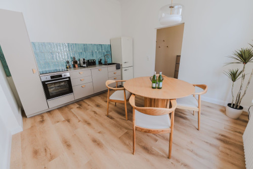 Business & Boutique Apartment - Parking lot - Gallery - 10