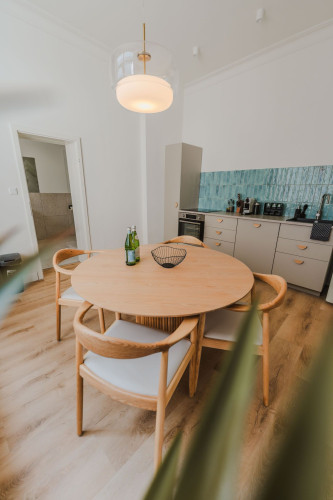 Business & Boutique Apartment - Parking lot - Gallery - 8