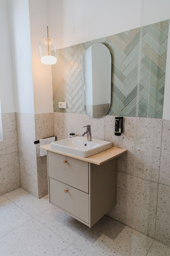 Business & Boutique Apartment - Parking lot