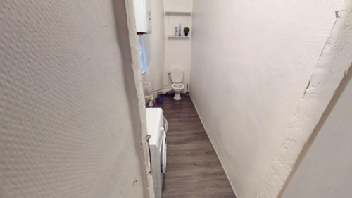 Appealing double bedroom near the Lyon-Saint-Paul train station