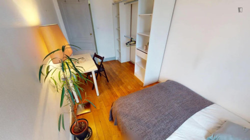 Inviting double bedroom in the Vieux Lyon - Quarantaine district