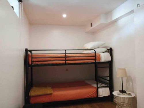 Fascinating 3 Bedroom House close to Salvador da Torre City Park