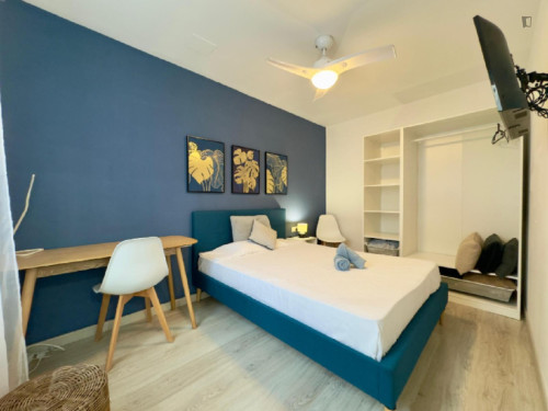 Dreamy Double Bedroom close to Platja el Palmeral Beach