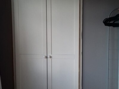 2 nice rooms in a family house * FEMALES ONLY*