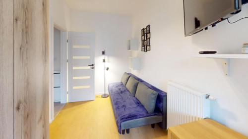 Neat single bedroom near Pruszków station