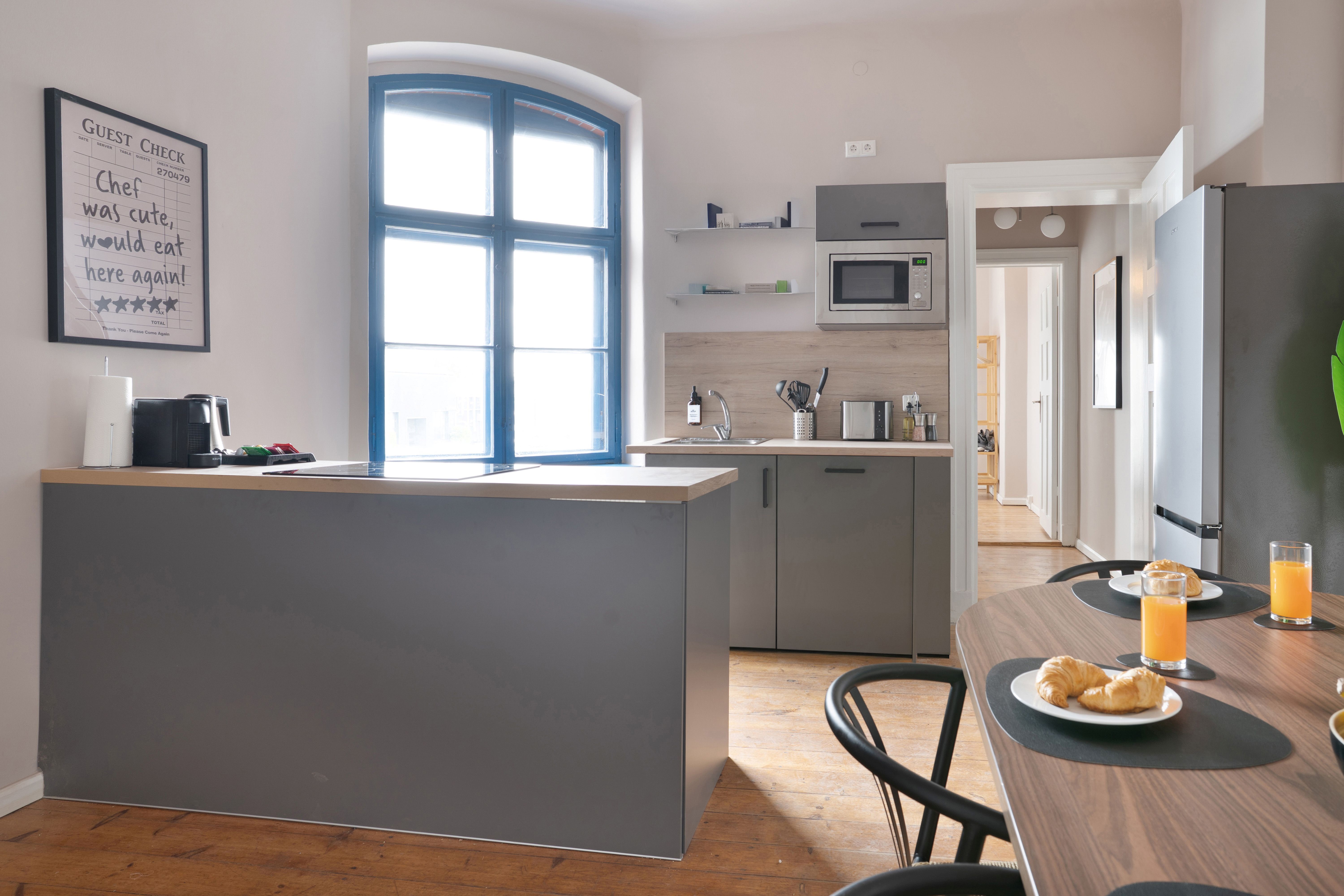 Three-Bedroom Apartment With Balcony - Three-Bedroom Apartment with balcony - Gallery - 7