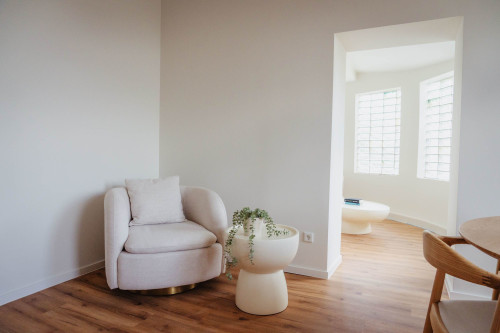 Nearby Town Hall, exclusive designer furnishings - Gallery - 21