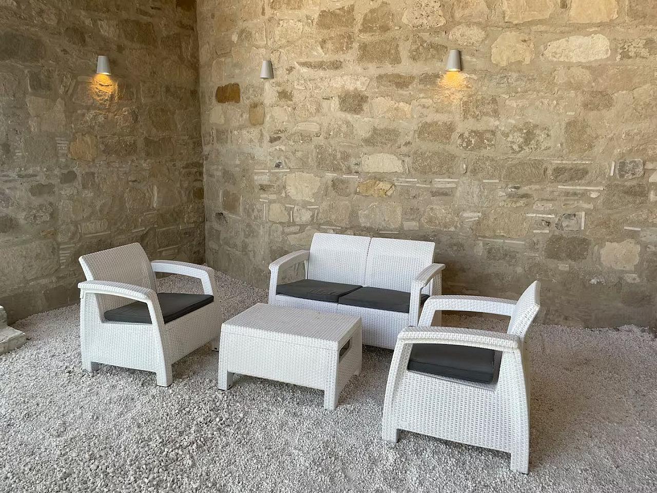 Maroni Hills 1 - Studio With Cozy Outside Sitting Area - 1