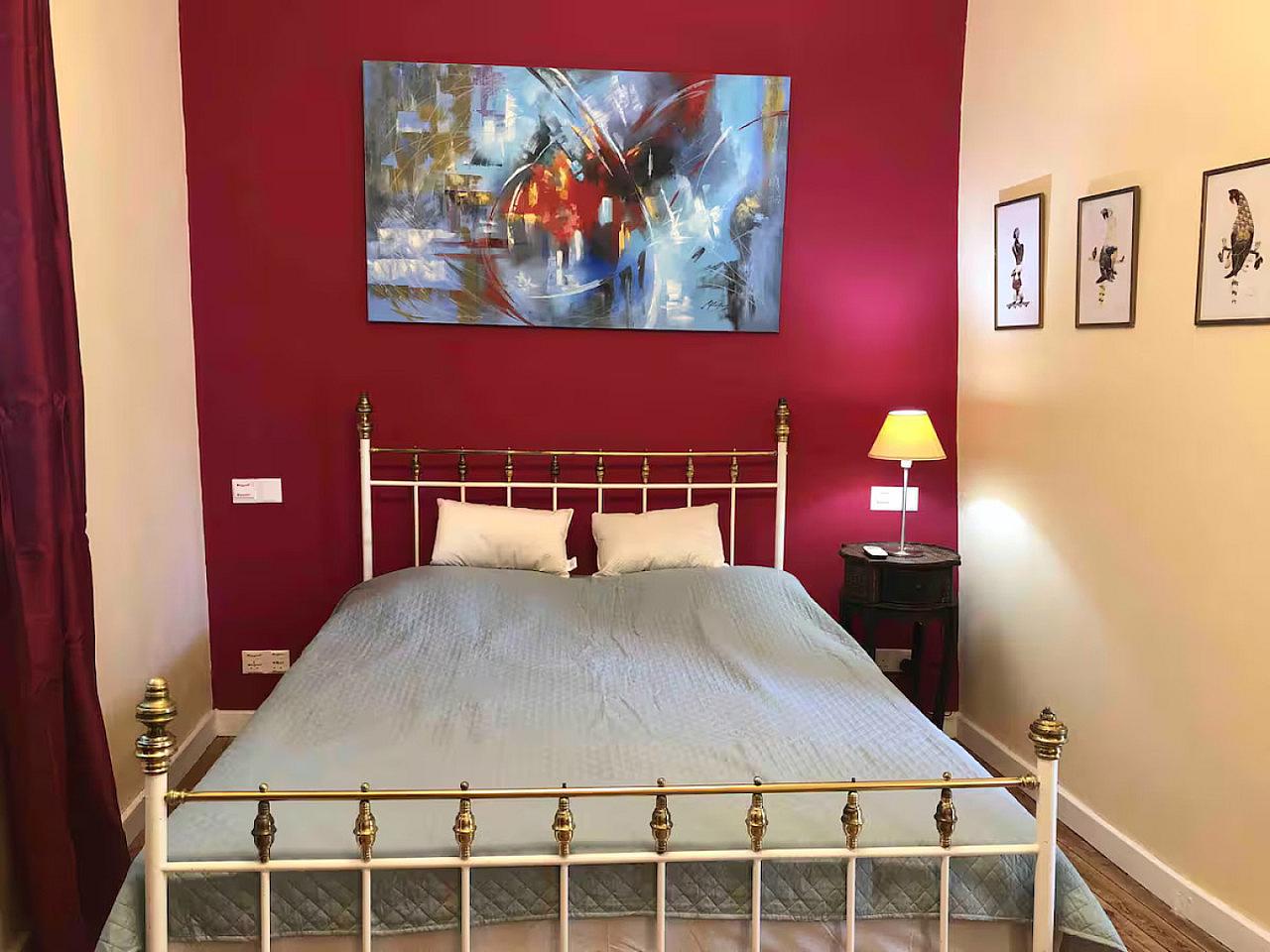 EF 2 - One Bed Marble Oom - 4